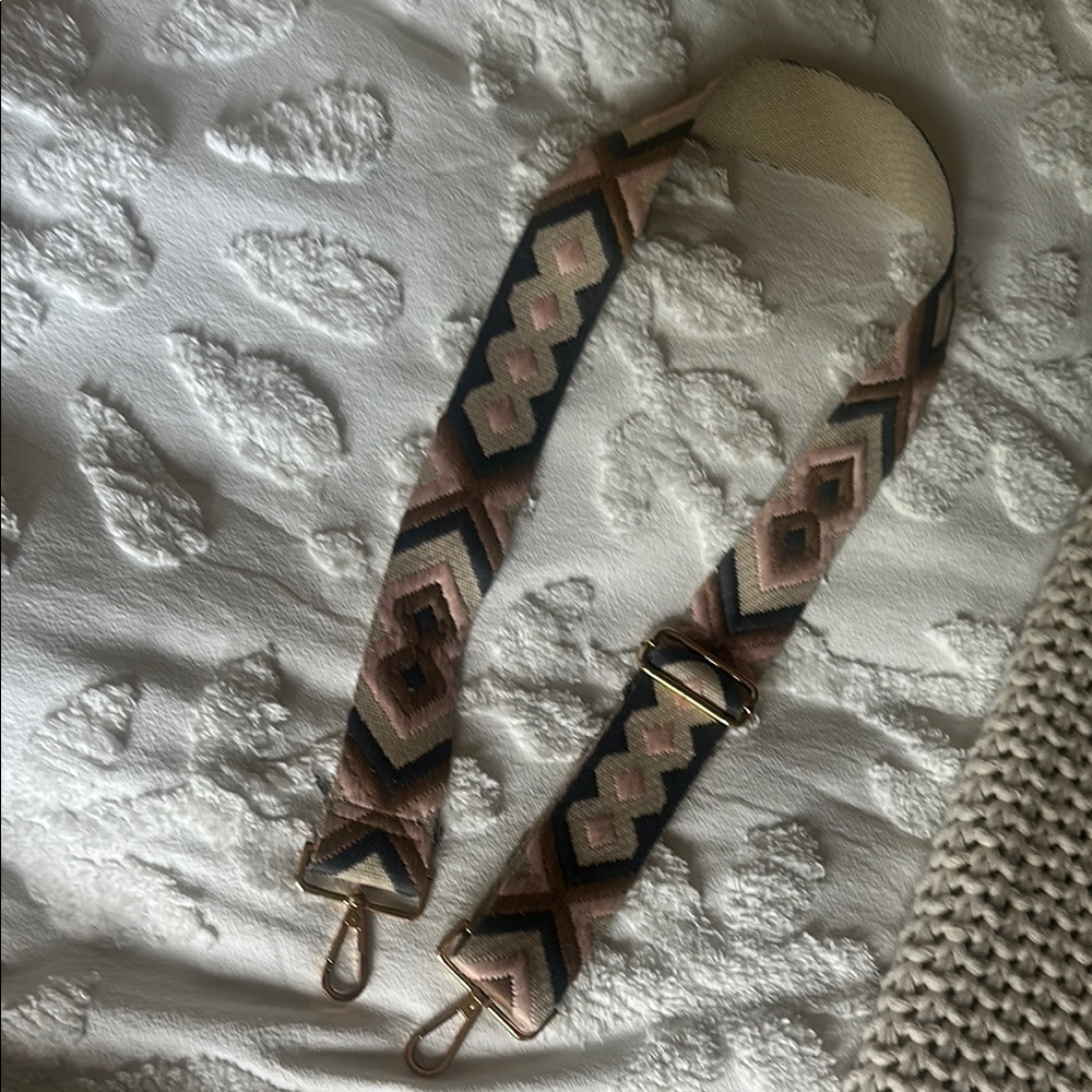 Geometric Patterned Bag Strap in Pink, Gray, Cream and Tan